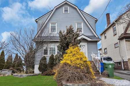 A Chamberlain Avenue Perth Amboy, NJ 08861