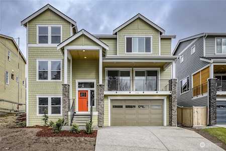 1786 NE Crystallia Ct Poulsbo, WA 98370