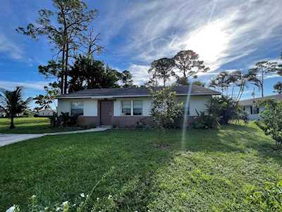 3038 Martin Avenue Green Acres, FL 33463