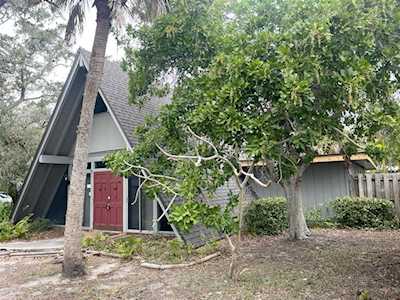 717 Edgemere Ln Sarasota, FL 34242