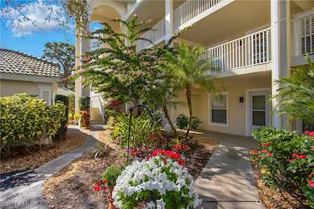 15425 Cedarwood Ln #4-205 Naples, FL 34110