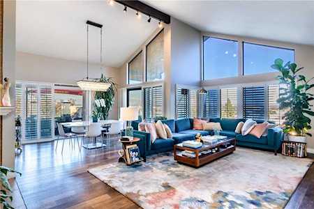 2510 E Willow St #302 Signal Hill, CA 90755