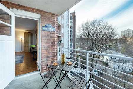3135 Johnson Avenue #10H Bronx, NY 10463