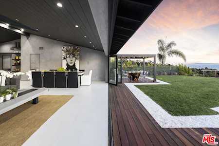 18034 Sandy Cape Dr Pacific Palisades, CA 90272