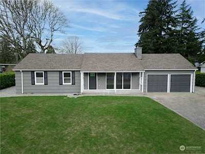 8607 95th St SW Lakewood, WA 98498