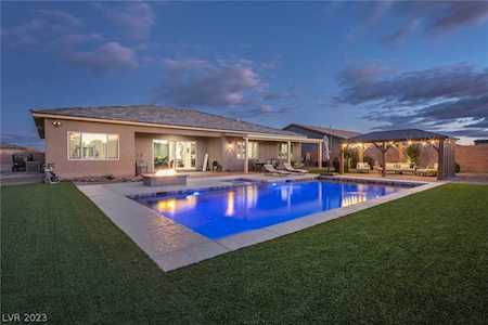 8225 Knight Ethan St Las Vegas, NV 89123
