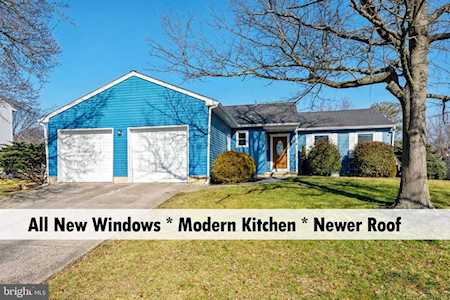29 Heather Dr Marlton, NJ 08053