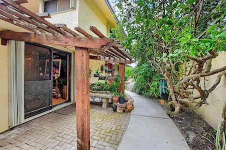 265 SW SW 28th Avenue Delray Beach, FL 33445