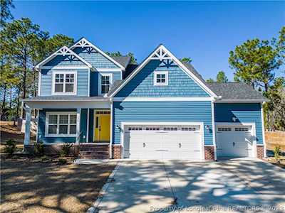 726 Fairway Dr Southern Pines, NC 28387