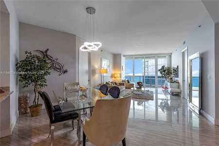 15811 Collins Ave #2907 Sunny Isles Beach, FL 33160