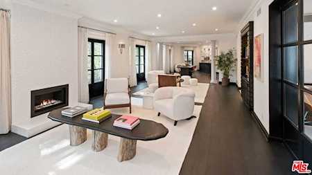 425 N Maple Dr #203 Beverly Hills, CA 90210