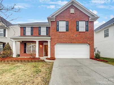 3357 Streamside Dr Davidson, NC 28036