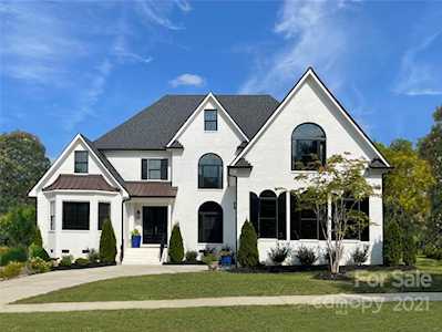 8009 Plantation Falls Ln Mint Hill, NC 28227