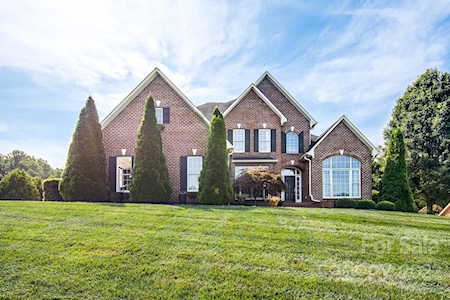 411 Woodridge Dr Lenoir, NC 28645