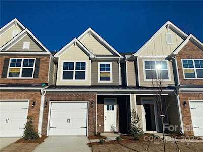 6235 Nandina Dr Harrisburg, NC 28075