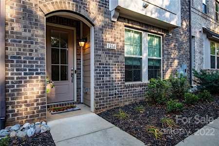 1216 Madison Towns Ln Charlotte, NC 28209