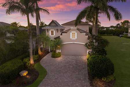 4505 5th Ave NE Bradenton, FL 34208