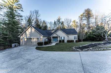 203 Forest View Dr Crossville, TN 38558