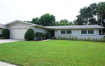 1665 Souvenir Dr Clearwater, FL 33755