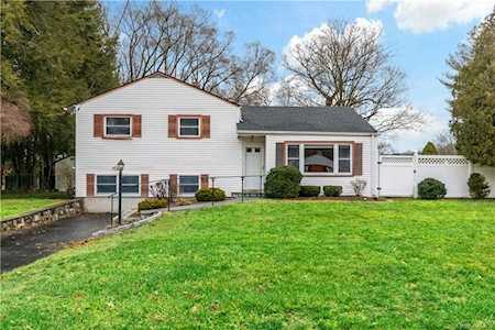 2474 Bound Brook Lane Yorktown Heights, NY 10598