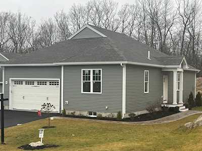 71 Spring Hill Drive #36 Uxbridge, MA 01569