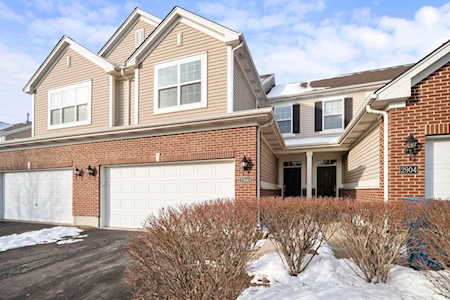 2900 Church Rd Aurora, IL 60502