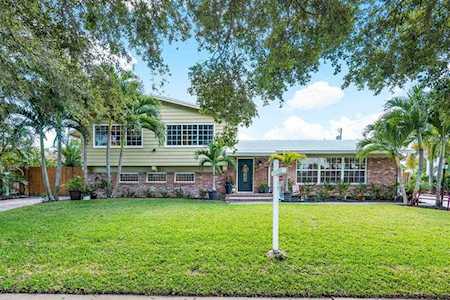 2148 Radnor Road North Palm Beach, FL 33408