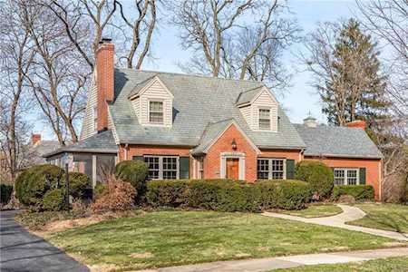 305 Ridgewood Avenue Oakwood, OH 45409