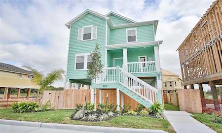 1334 Harbourtown Ct Seabrook, TX 77586