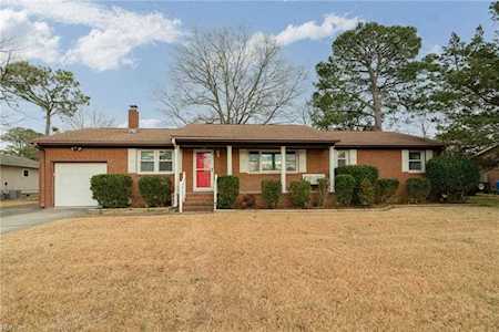 1524 Custom St Virginia Beach, VA 23454