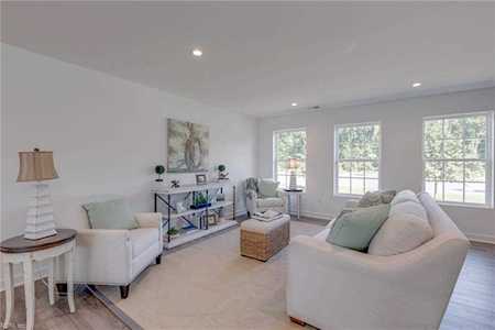 2445 Dunning Arch Virginia Beach, VA 23456