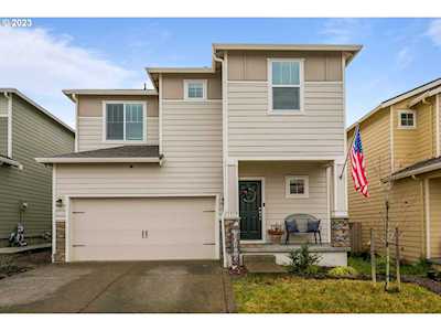 1317 W 16th AVE La Center, WA 98629