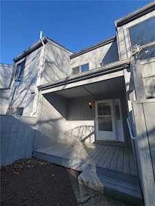 1808 Bent Pine Hill Fogelsville, PA 18051