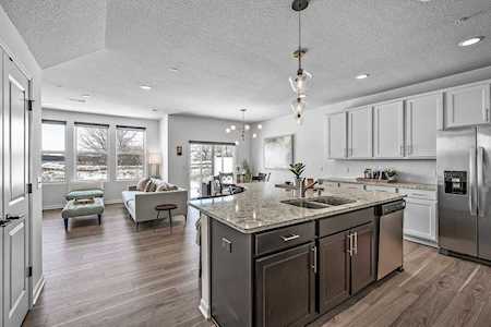 762 Stonegate Road Chanhassen, MN 55317