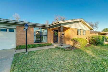 2712 Sadler Avenue Fort Worth, TX 76133