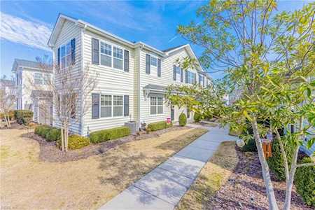 4385 Turnworth Arch Virginia Beach, VA 23456
