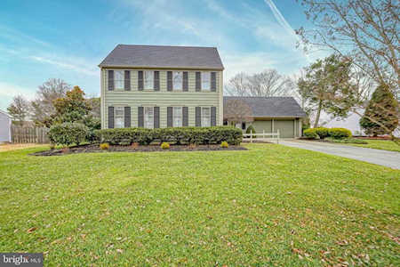 19 Brondesbury Dr Cherry Hill, NJ 08003