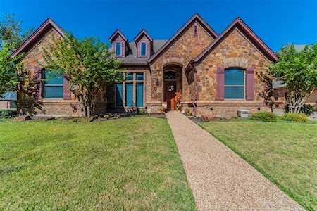 8501 Country Ridge Drive North Richland Hills, TX 76182