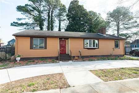 2017 Parker Ave Portsmouth, VA 23704