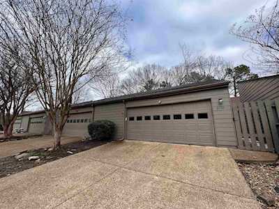 8172 Ravenhill Dr Germantown, TN 38138