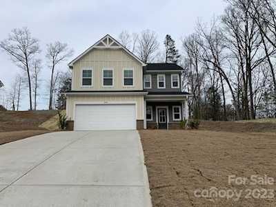6096 Silverwood Dr Harrisburg, NC 28075