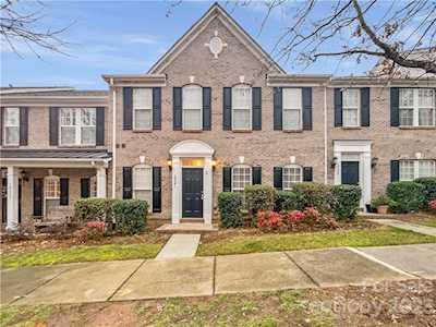 19241 Lake Norman Cove Dr Cornelius, NC 28031