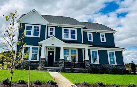 2829 Weston Loop Virginia Beach, VA 23456