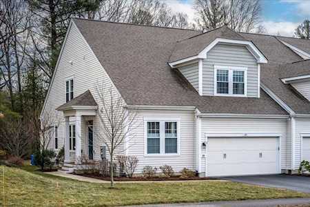 49 Brooksmont Dr #10 Holliston, MA 01746