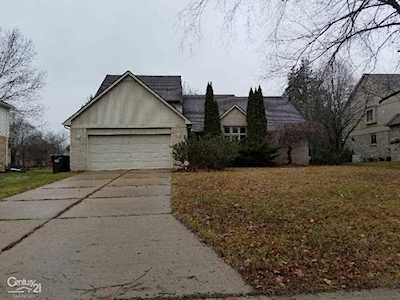 1451 Chevy Circuit Rochester Hills, MI 48306