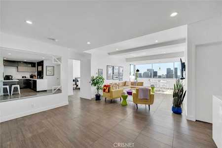 865 Comstock Ave #19C Los Angeles, CA 90024