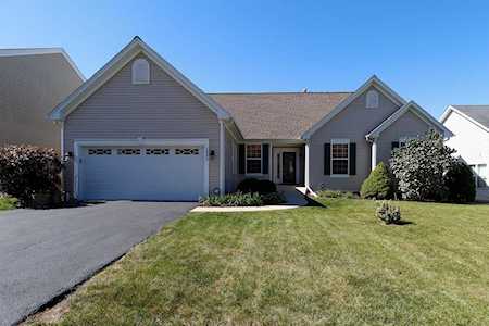 1329 Walnut Ridge Dr Montgomery, IL 60538