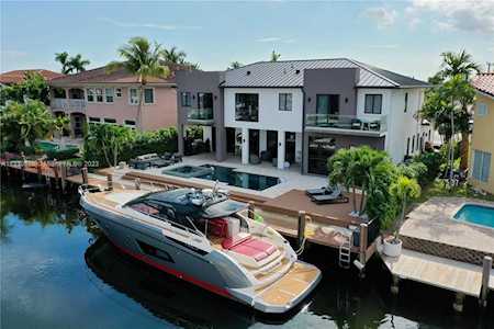 2511 NE 48th St Lighthouse Point, FL 33064