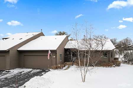 1615 Shoreline Dr St. Charles, IL 60174