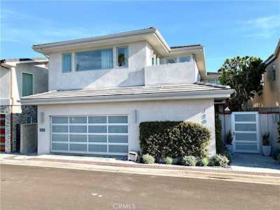 120 Via Trieste Newport Beach, CA 92663